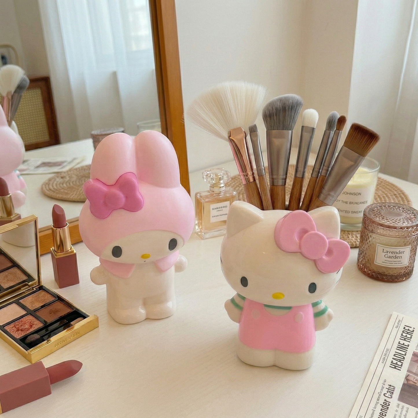 Sweet Cat & Bunny Desk Organize